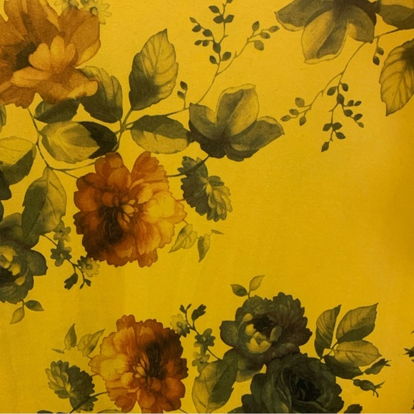 💘2 for $20💘 Gaze/gage Yellow Floral T shirt mini dress - Picture 3 of 3